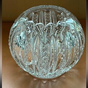 Elegant VINTAGE Clear Glass Bowl